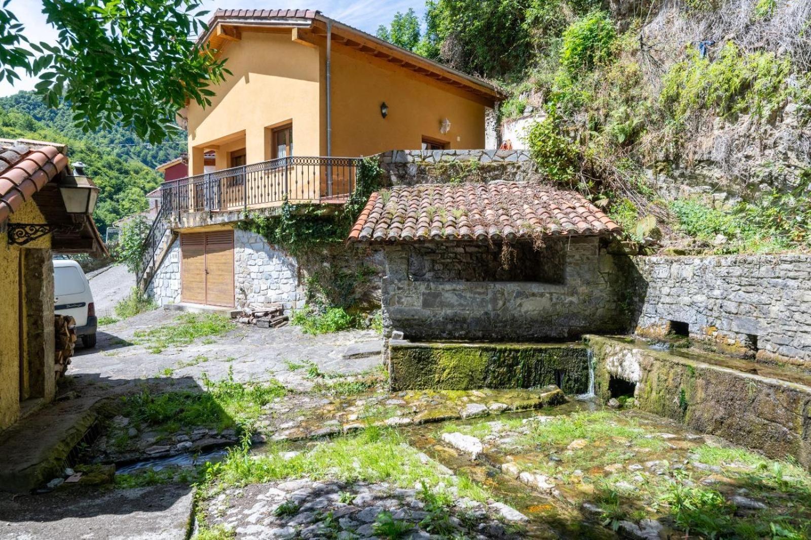 Casa En Campo De Caso Villa Екстериор снимка